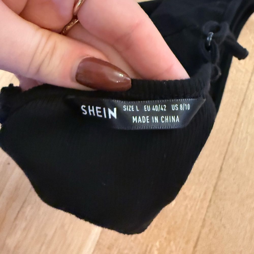 SHEIN Black Crop Top - Picture 4 of 4